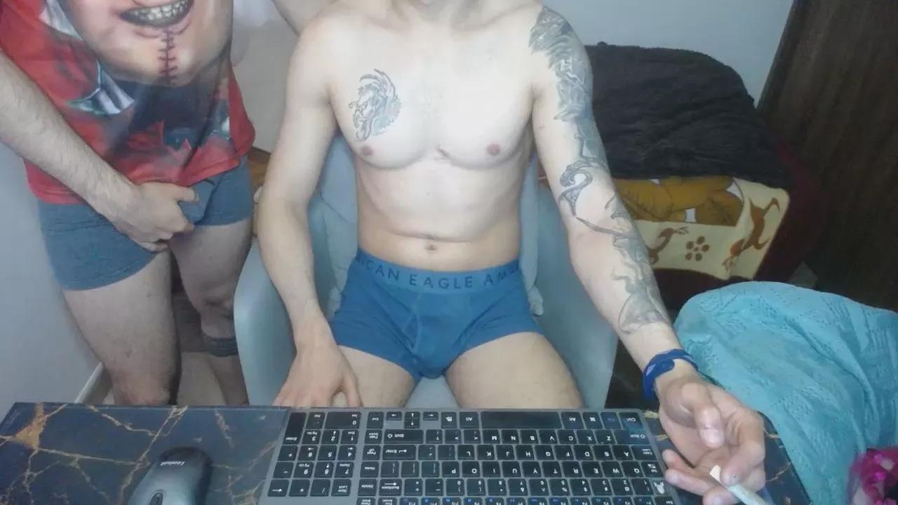 Lealboy on Cam4 