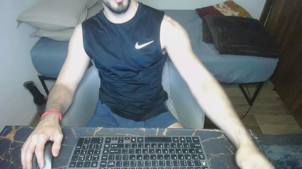 Lealboy on Cam4 