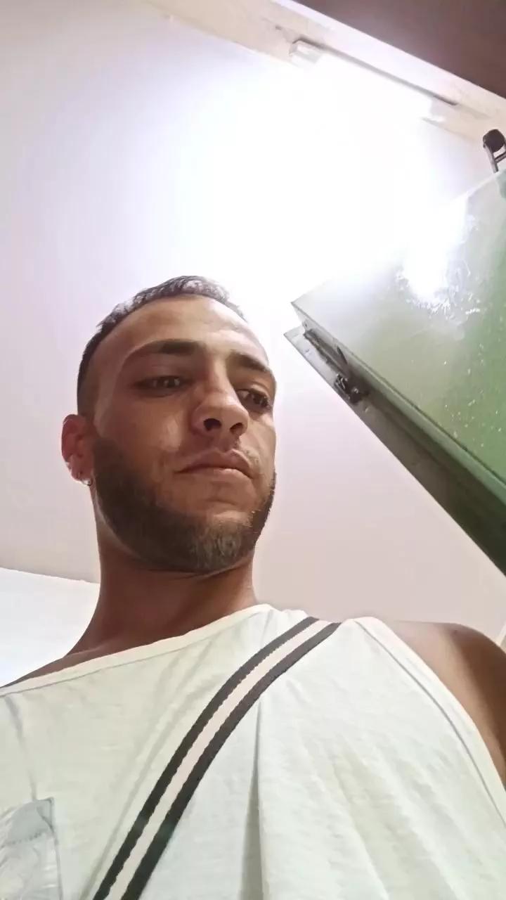 lechero96_hot on Cam4 