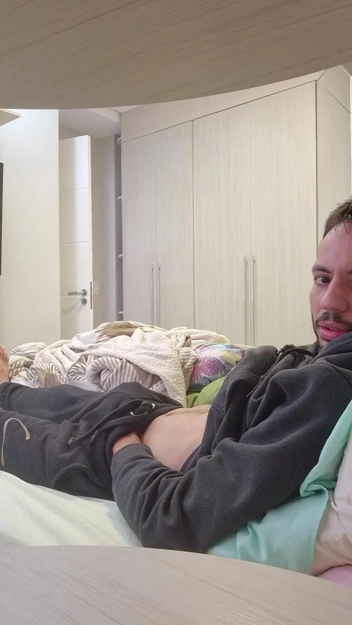 Offline LekNuBR on Cam4