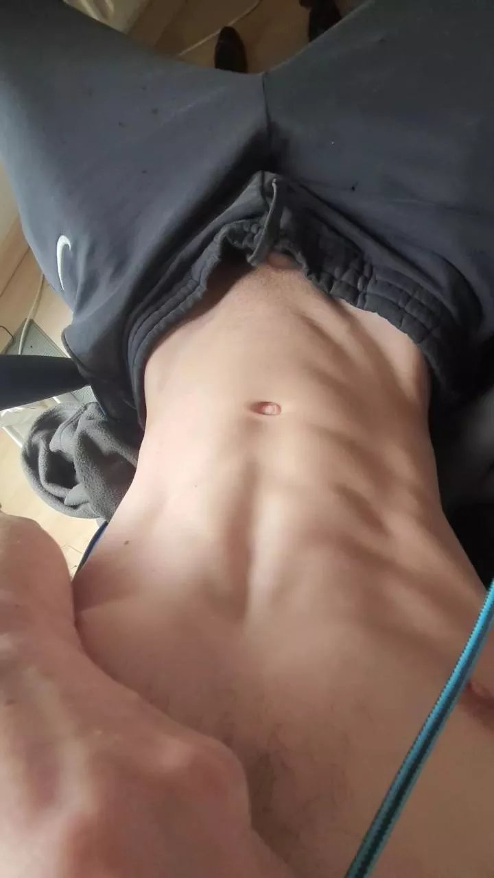 Offline Leo67_ on Cam4