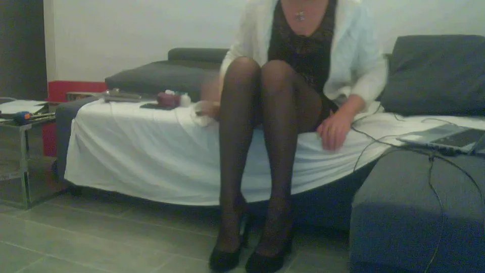 Offline Lolatravxxx on Cam4