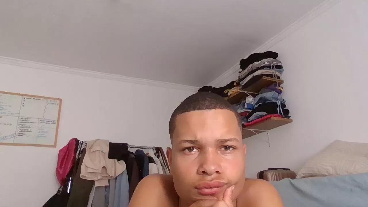 lucas7285 on Cam4 