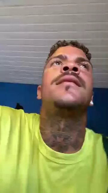 Offline lucasresgato3g5 on Cam4