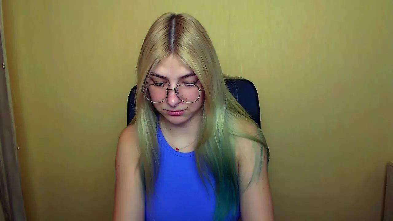 Luna_Lush_ on Cam4 