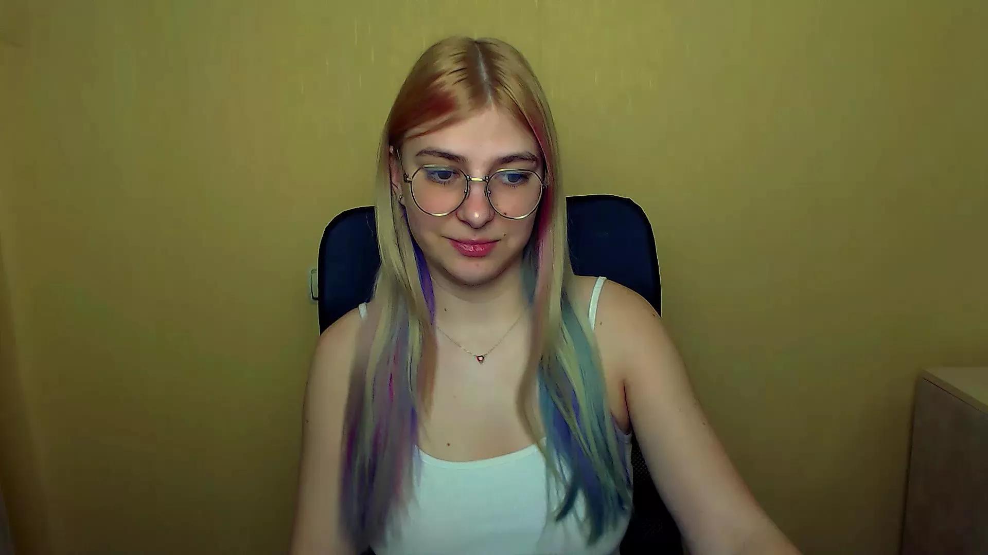 Luna_Lush_ on Cam4 