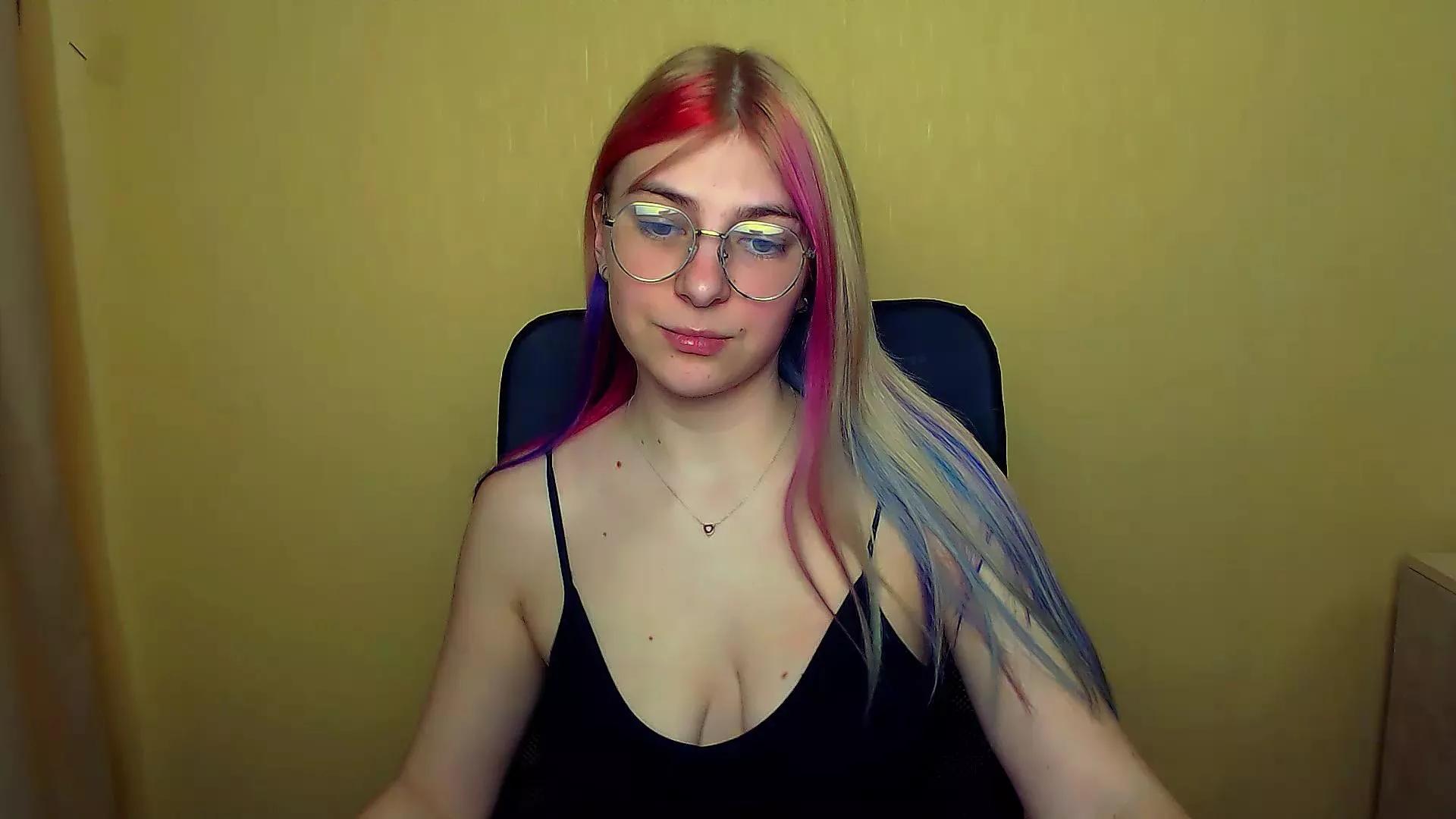 Luna_Lush_ on Cam4 