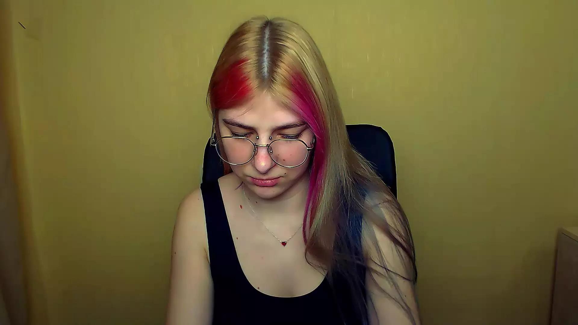 Luna_Lush_ on Cam4 