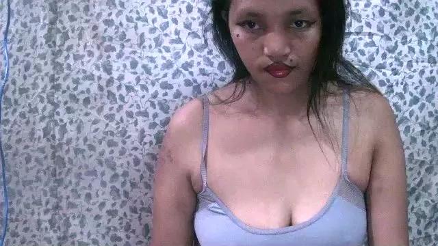 Lutriciaa on Cam4 