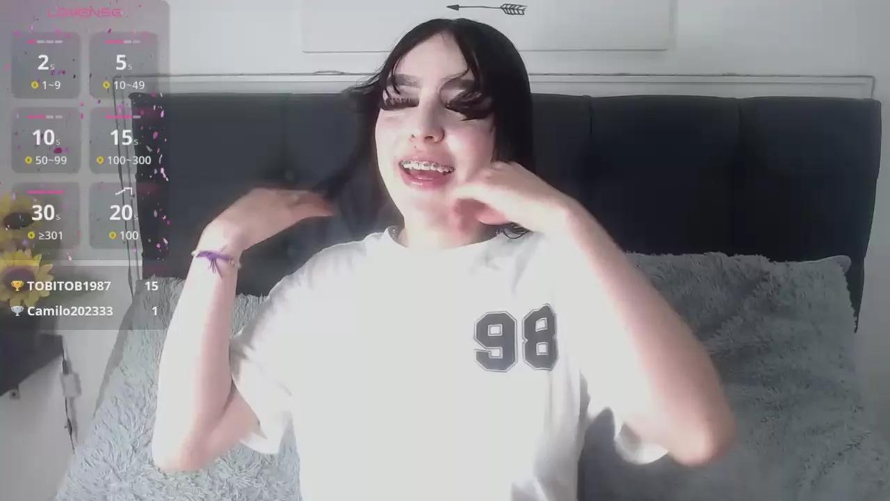 Lyane_xx on Cam4 
