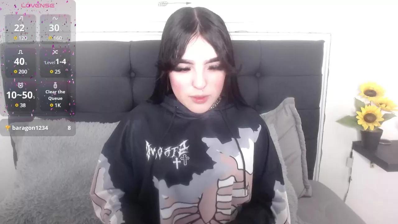 Lyane_xx on Cam4 