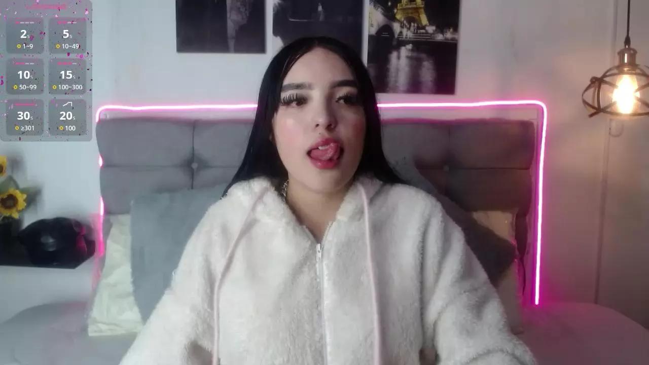 Lyane_xx on Cam4 