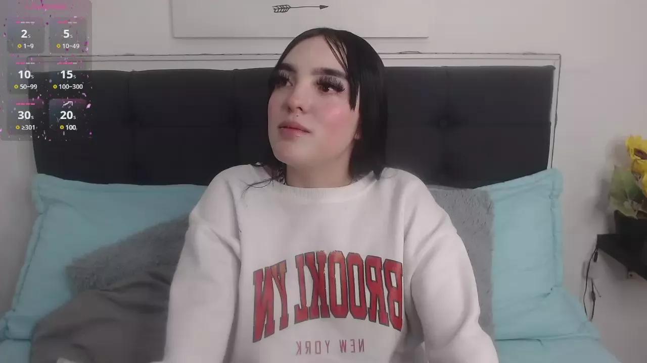 Lyane_xx on Cam4 