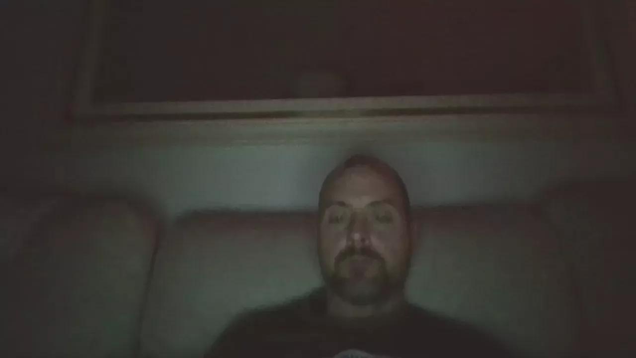 Madridhetero82 on Cam4 