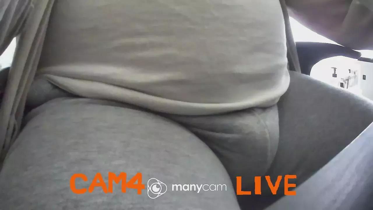 manukahoney1919 on Cam4 