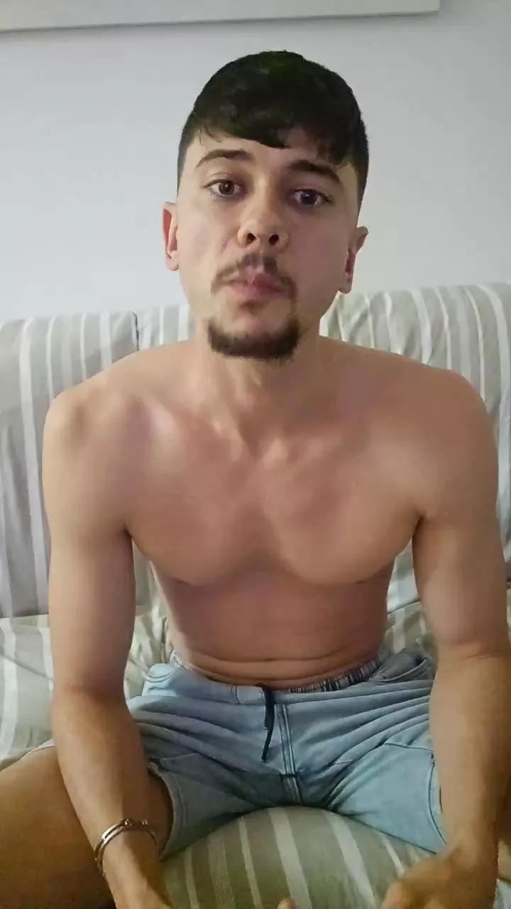 MarcosLabel0 on Cam4 
