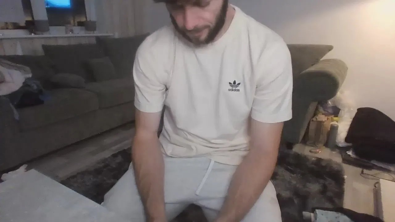 Offline MasterJakeJohns on Cam4