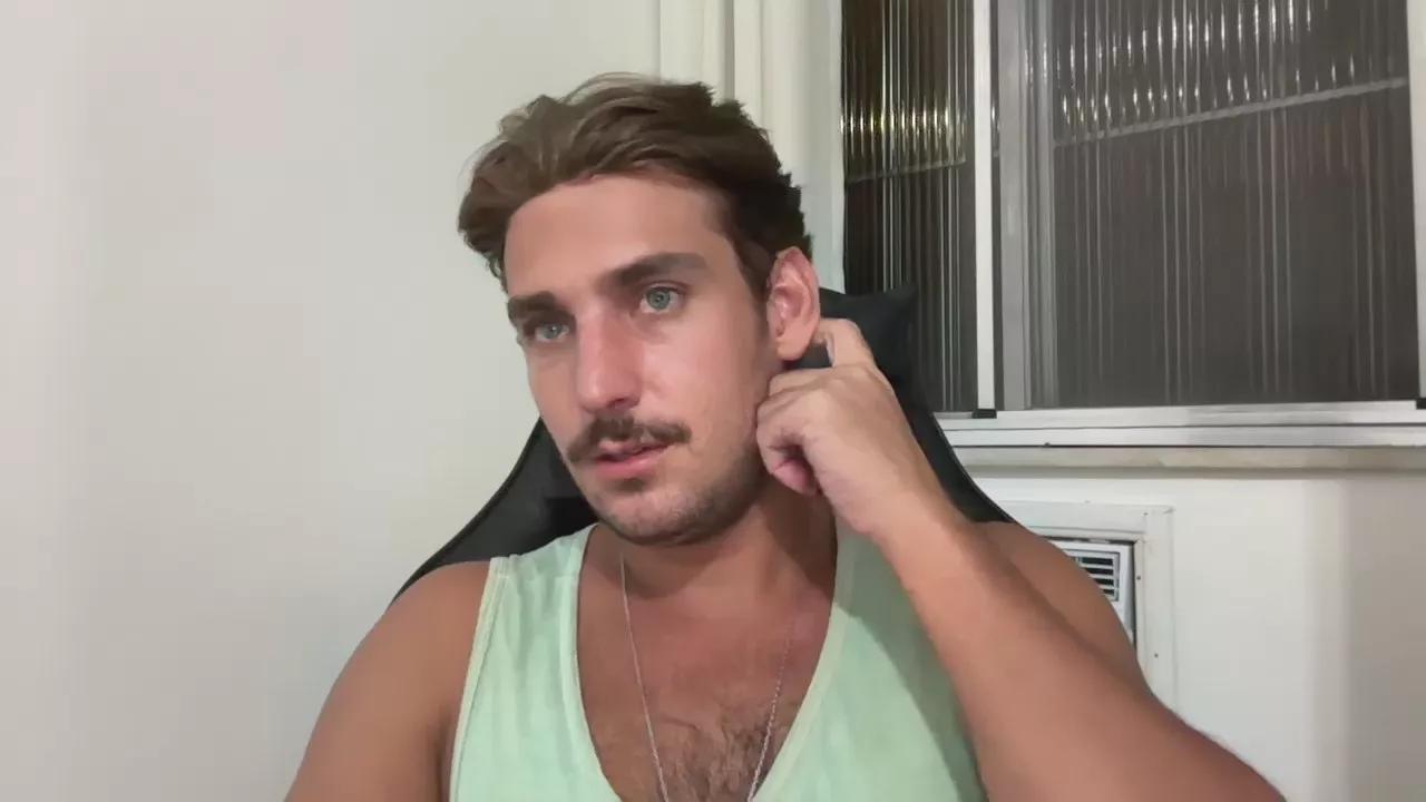 mineiro22gato on Cam4 