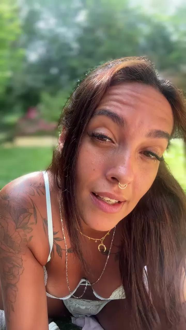 Molly_lollipop on Cam4 