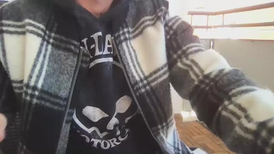 Mr_02_93 on Cam4 