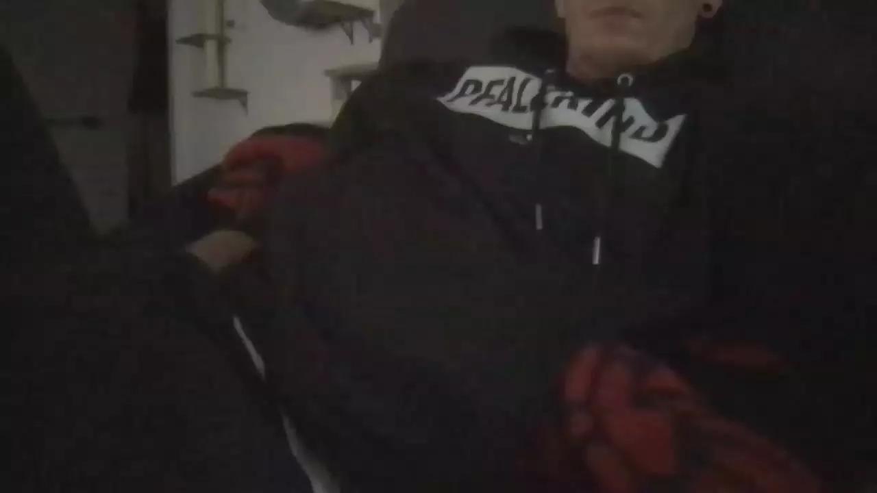 Mr_02_93 on Cam4 