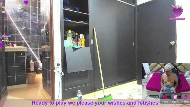 Offline naomi_and_brack on Cam4