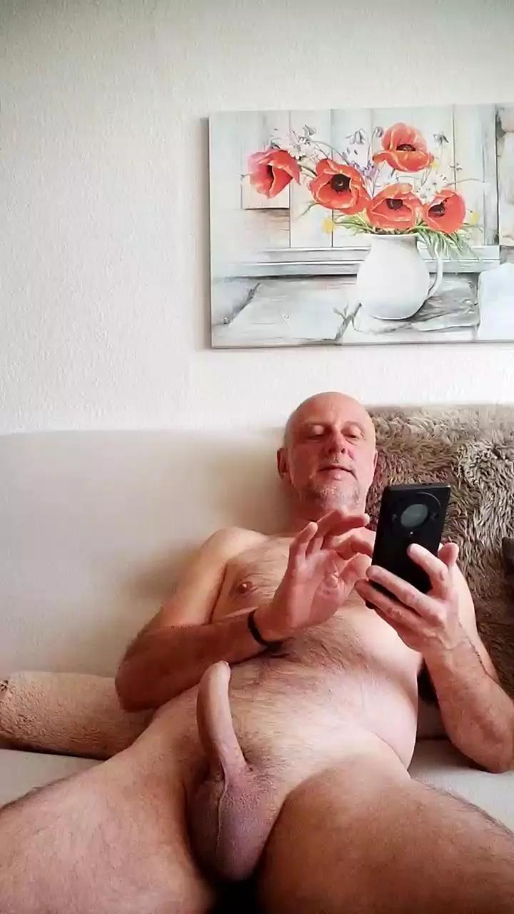 newmanbody on Cam4 