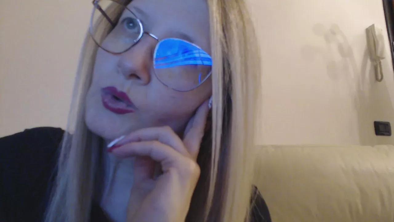 orchideahot on Cam4 