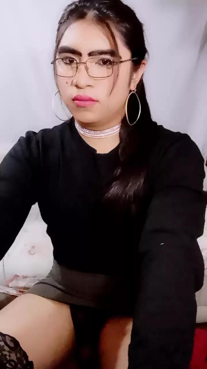 PaolaSante on Cam4 