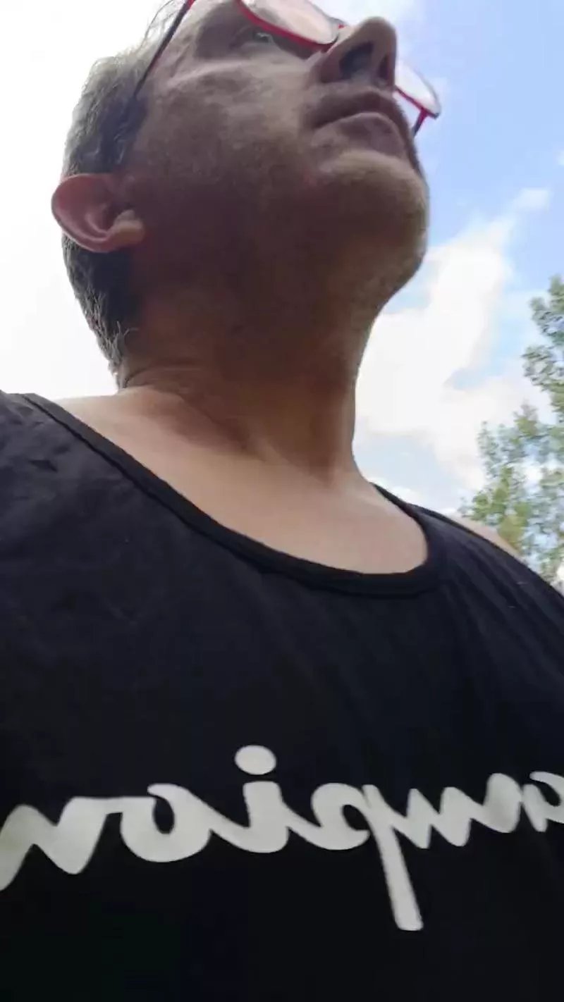 Offline perrasum3 on Cam4