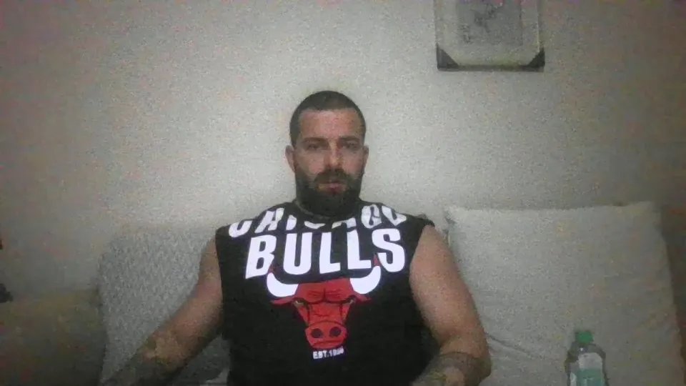 Offline pigeon1111 on Cam4