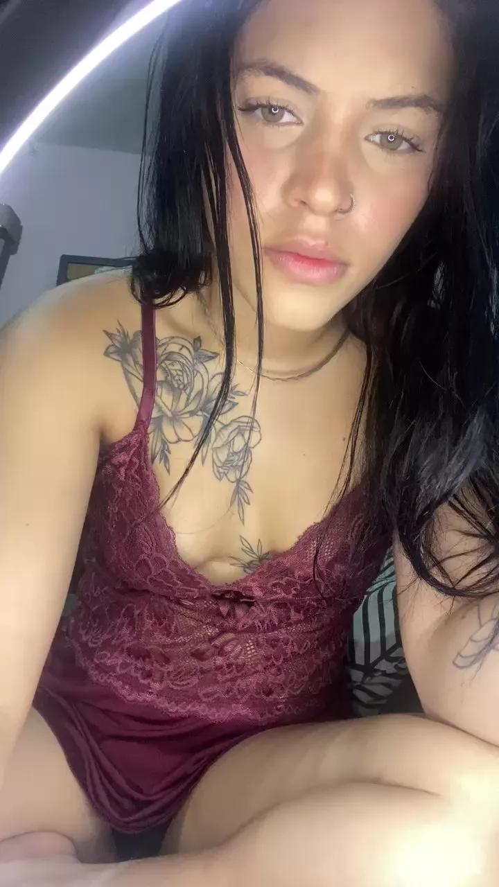 rafinhaa_pink on Cam4 