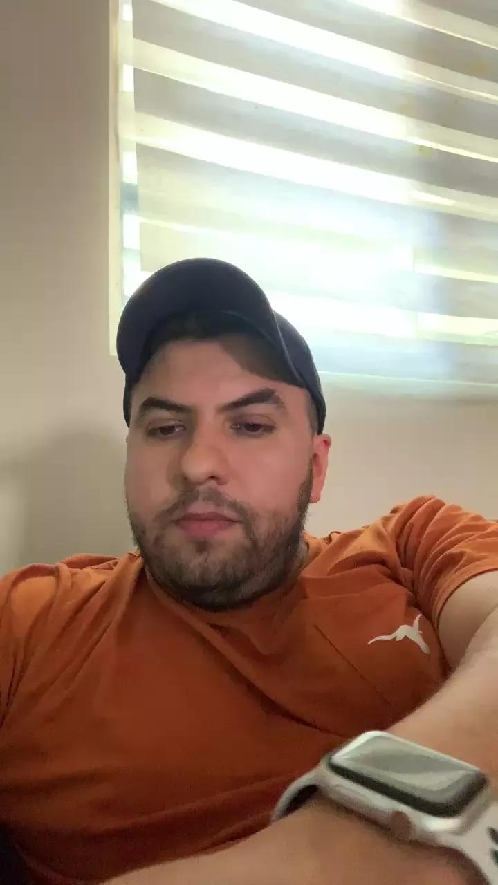 raulgzz4 on Cam4 