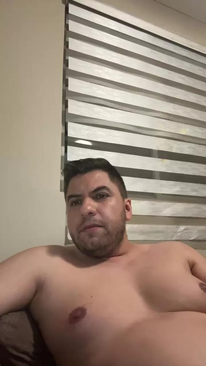 raulgzz4 on Cam4 