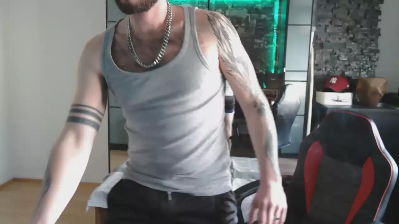 Re_Versatile on Cam4 
