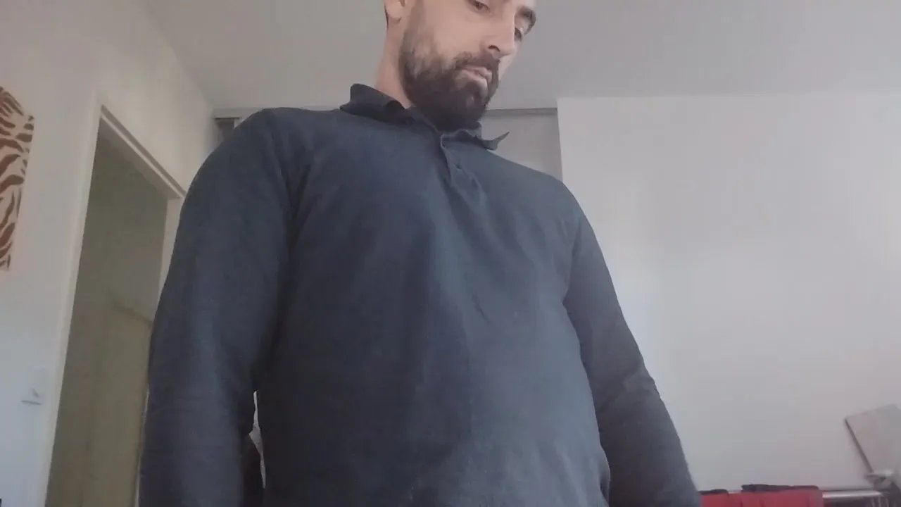 Offline Ribeiro33240 on Cam4