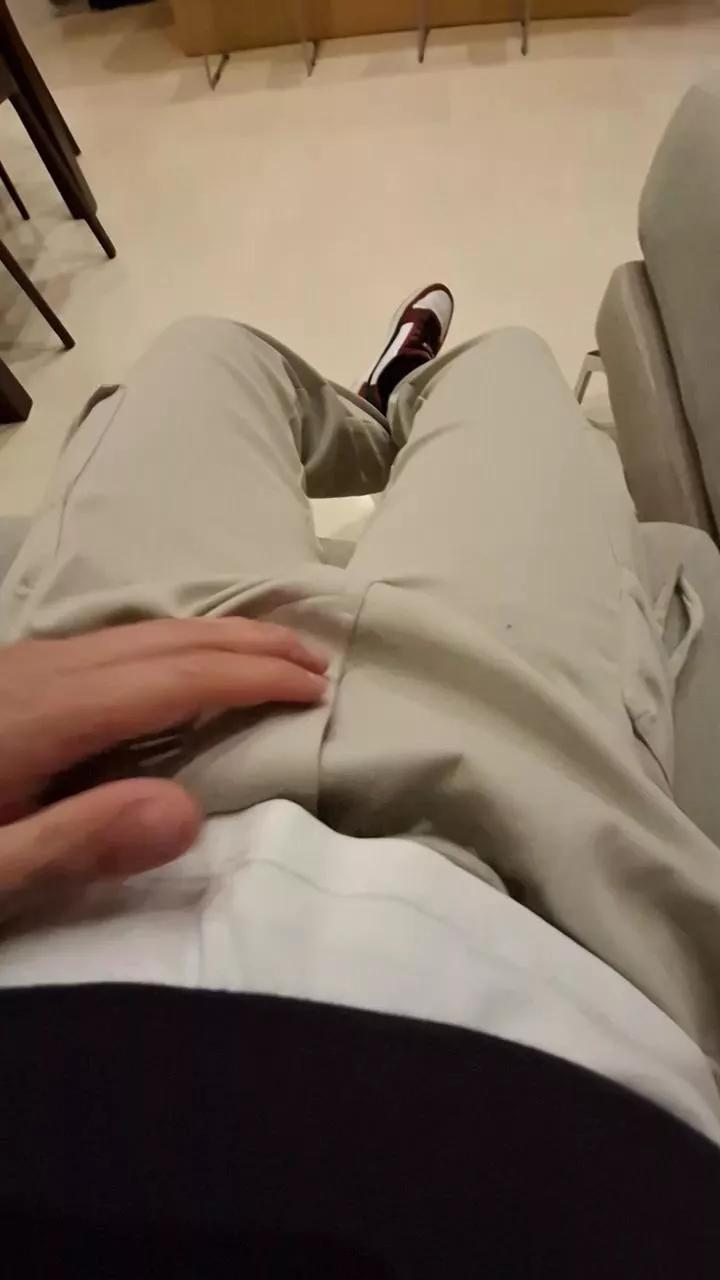 rocco517 on Cam4 