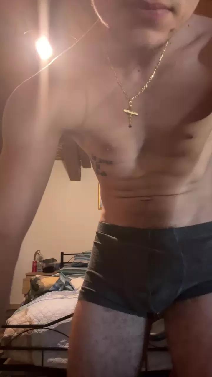 romeo19_hot on Cam4 