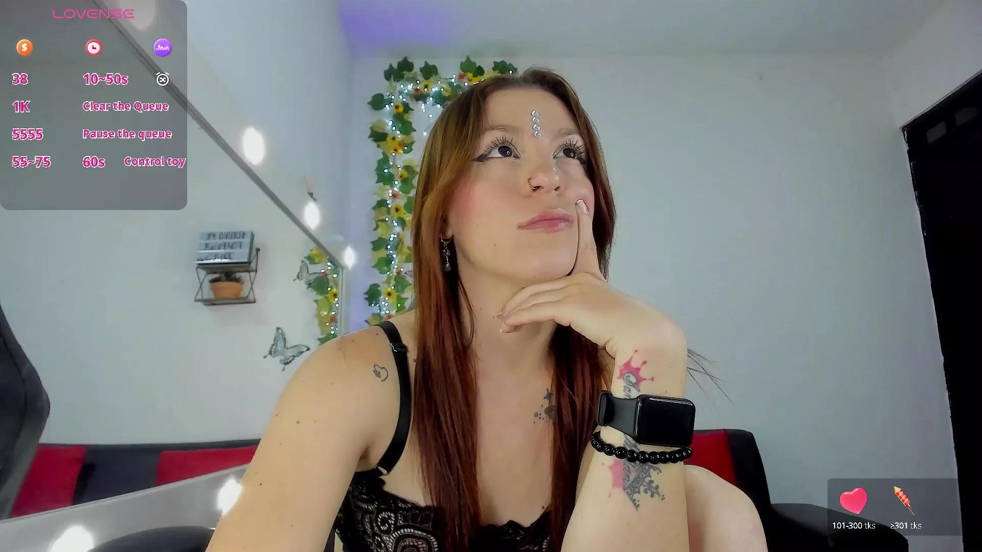 roxanne_jones1 on Cam4 