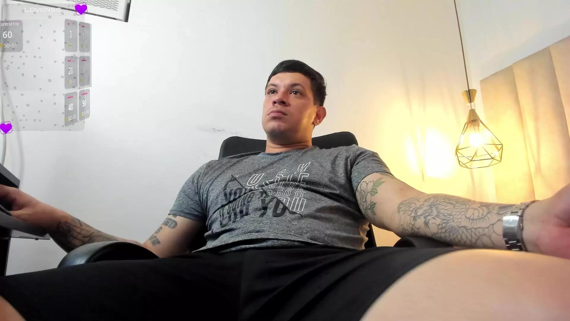 Ryden_ on Cam4 