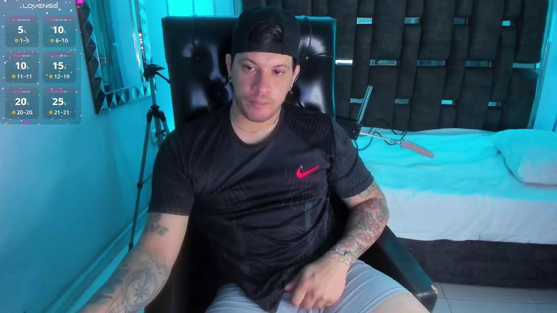 Ryden_ on Cam4 