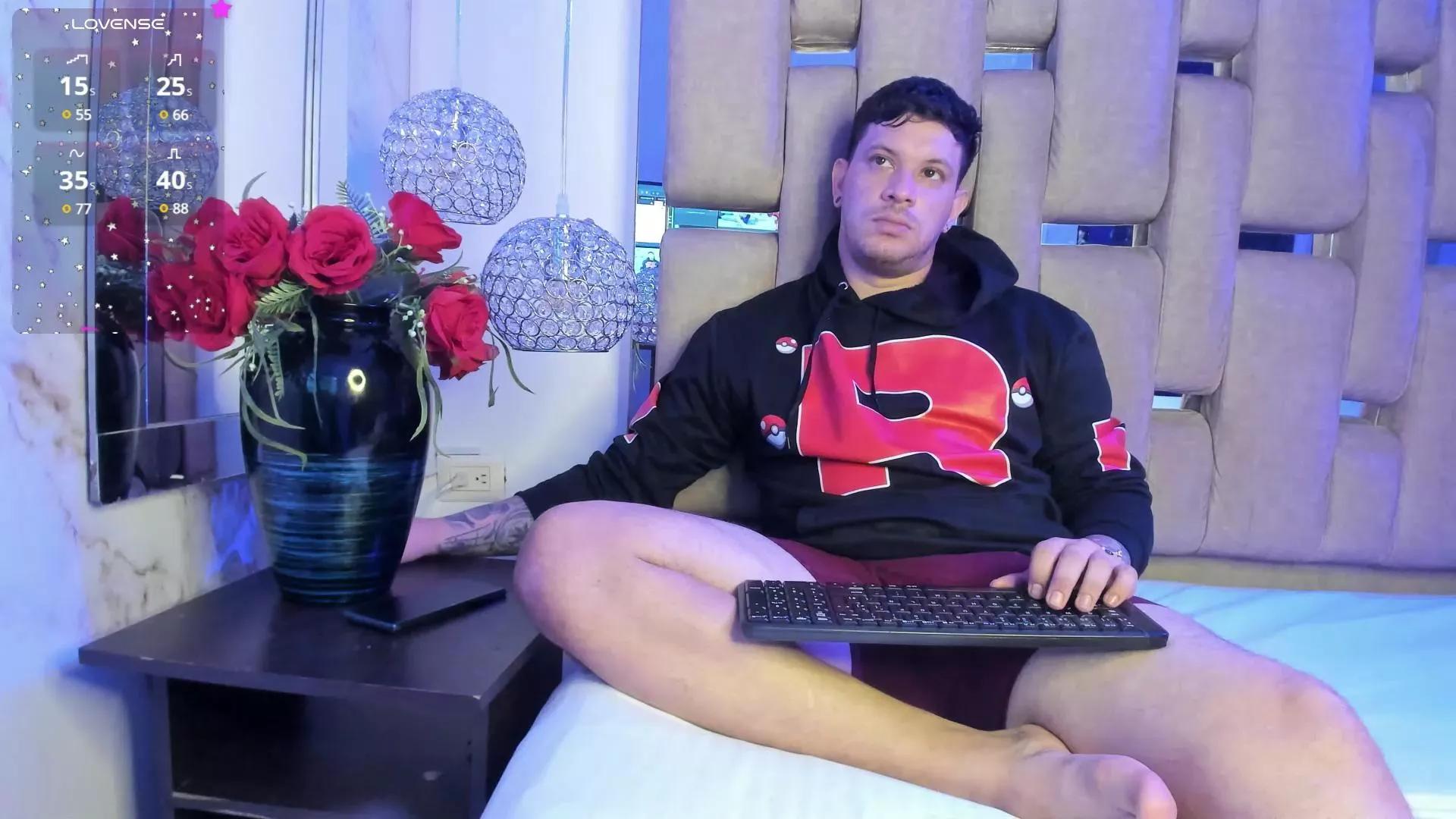 Ryden_ on Cam4 