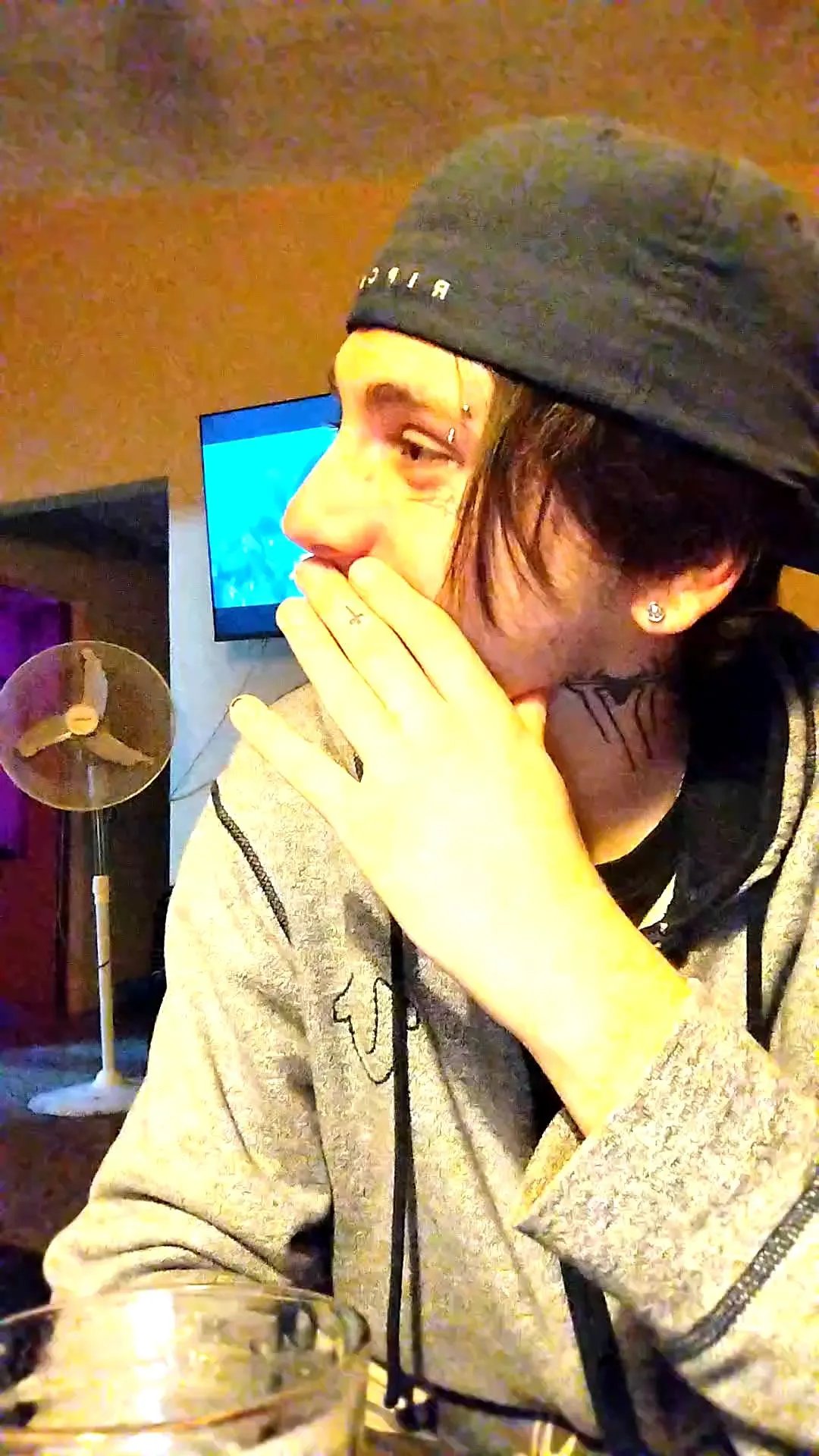 Offline sableye21 on Cam4