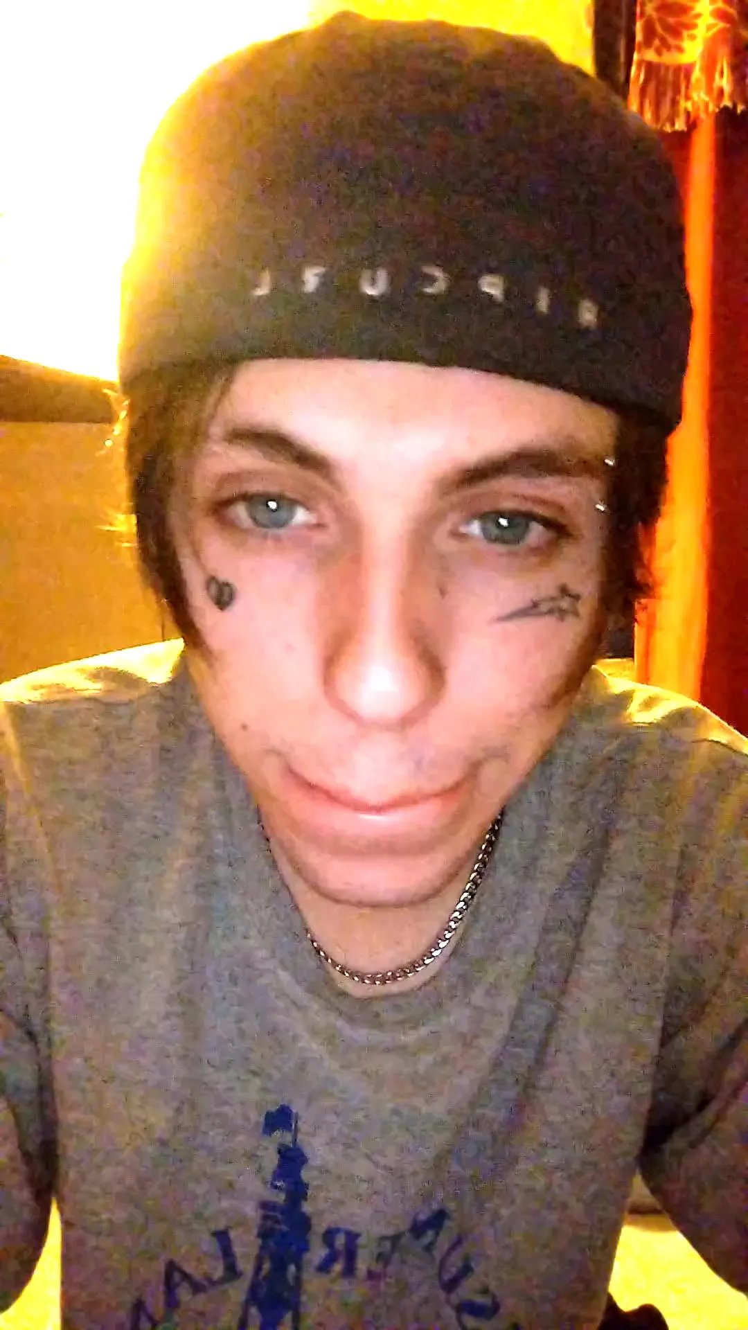 Offline sableye21 on Cam4