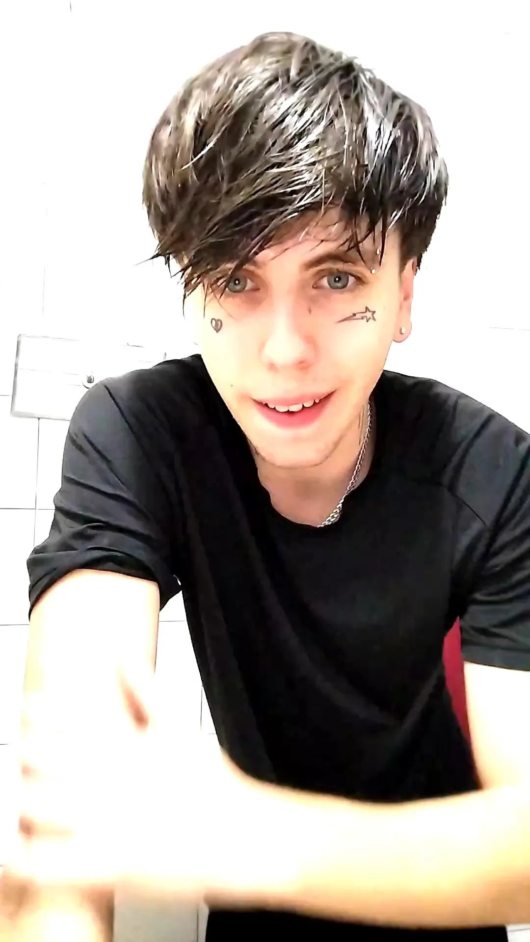 Offline sableye21 on Cam4