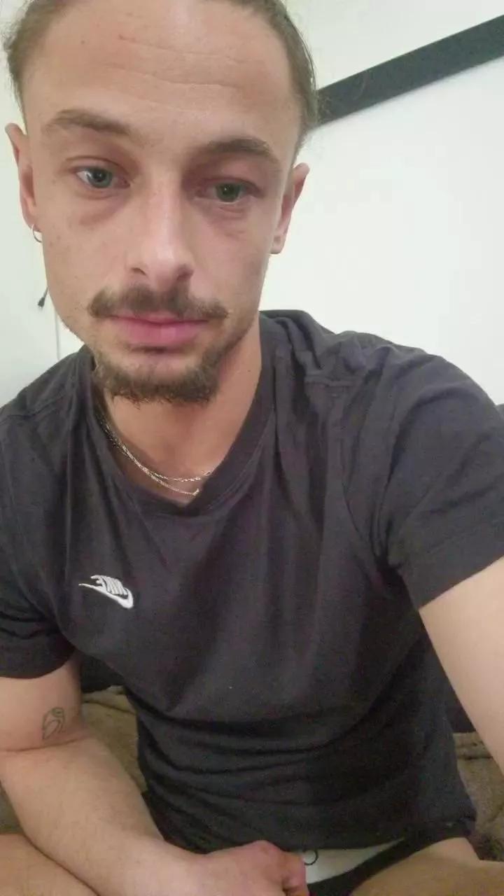 SexySayajin on Cam4 