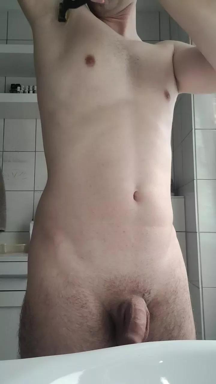 skinnyboy1097 on Cam4 