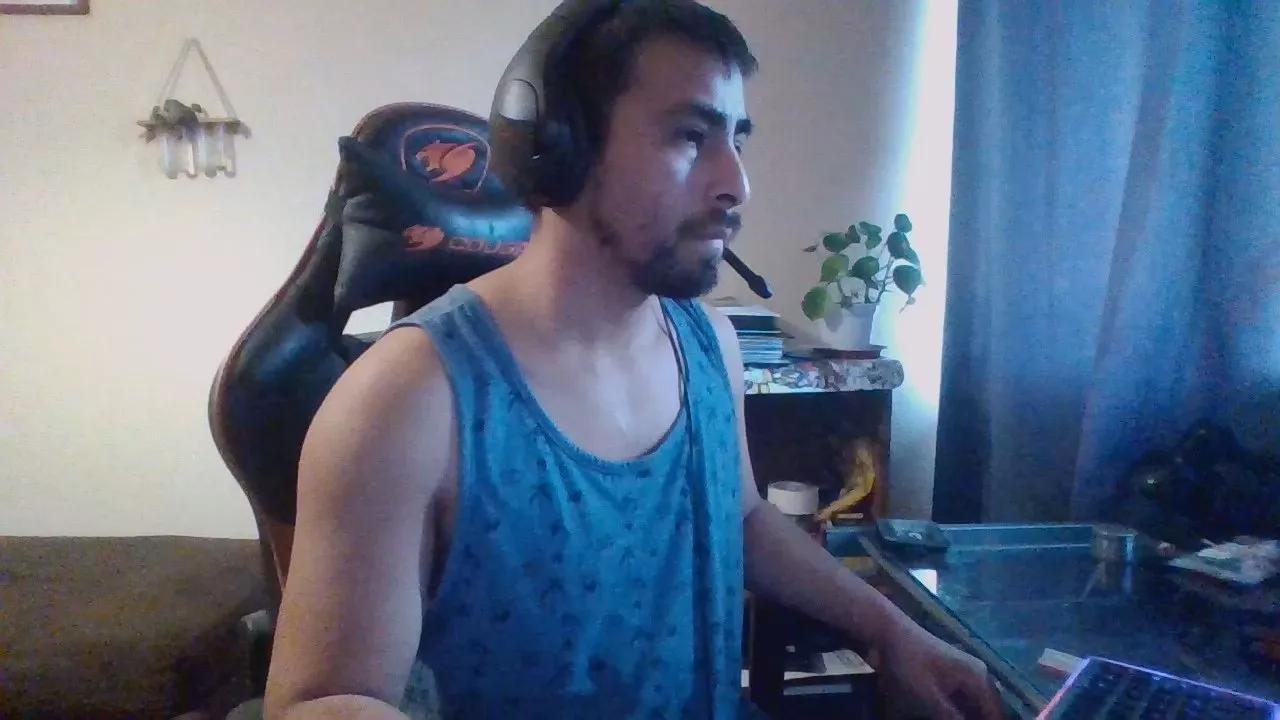 T0T0M0NCHILER0 on Cam4 