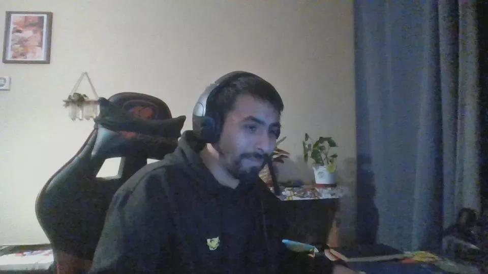T0T0M0NCHILER0 on Cam4 