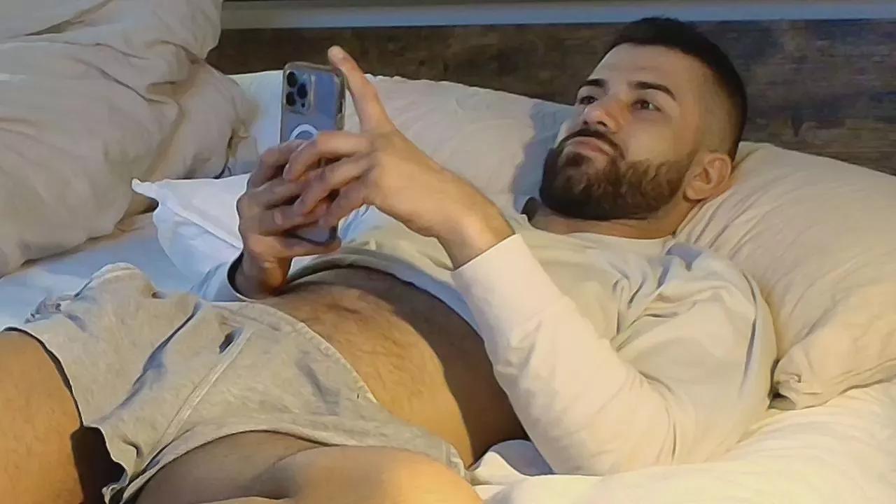 takecontrhole on Cam4 